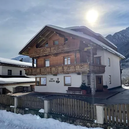 In In The Mountains, Cleaning Included Apartment Mayrhofen